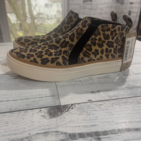 New Toms Bryce Mid Top Suede Sneaker Tan Leopard Animal Print Slip On Wo… - Picture 1 of 9